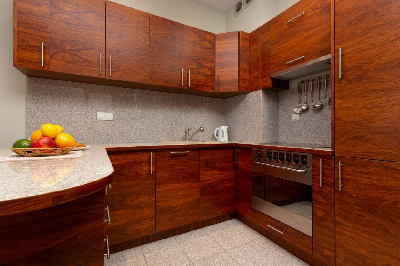 Apartments Chelmonskiego Warsaw Ursus By Noclegi Renters Bagian luar foto