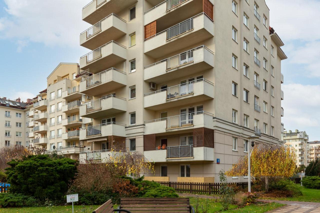 Apartments Chelmonskiego Warsaw Ursus By Noclegi Renters Bagian luar foto